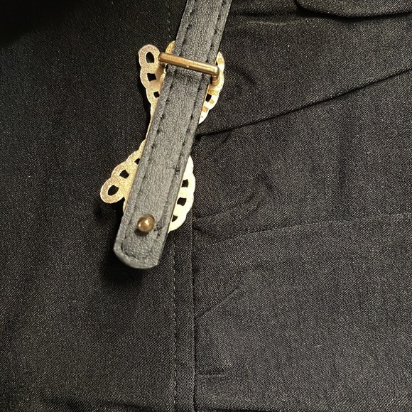 High waist black skirt with bow belt. - Picture 3 of 6